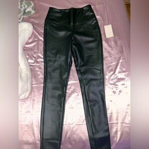 Green leather Leggings (NWT)